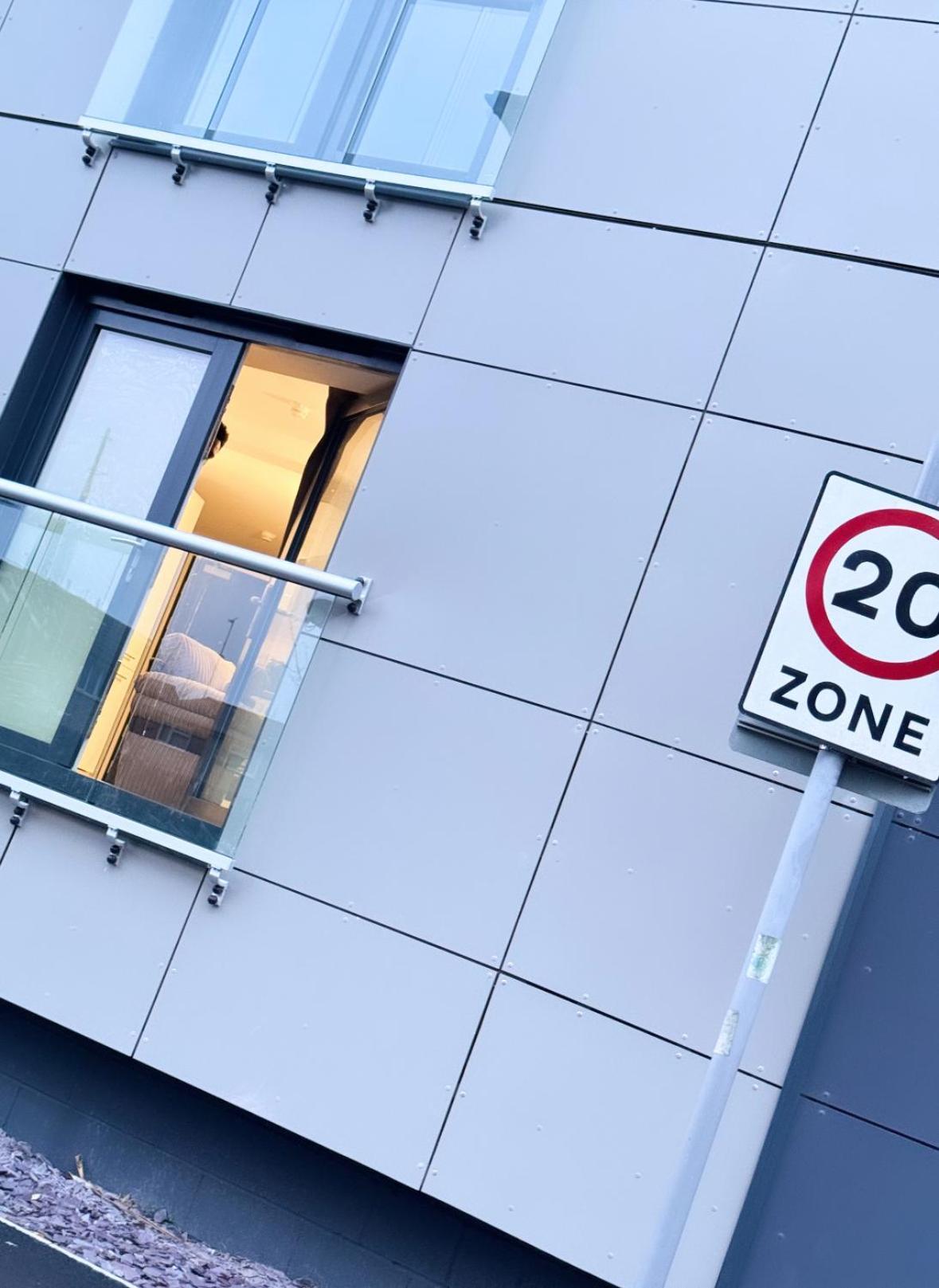 Luxury 2 Bedroom Apartment In Manchester City Centre - Free Parking 外观 照片